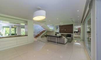 Imagem 6: Casa de condomínio sobrado para venda possui 333 metros quadrados com 3 quartos