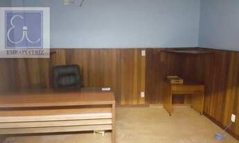 Imagem: Ótimo galpão com 3 Camaras fria. Excelente