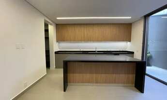 Imagem 6: Casa de condomínio para venda possui 622 metros quadrados com 4 quartos