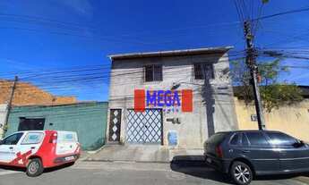 Imagem: Casa com 2 quartos para alugar no Araturi