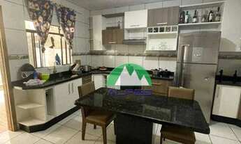 Imagem 7: Lindo Sobrado Sítio Cercado