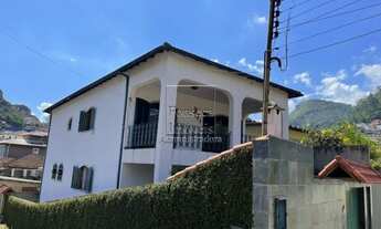 Imagem 1: PETRóPOLIS - Casa Padrão - Cascatinha