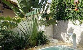 Imagem 3: Casa no Green Clube II - 235M² - 3Suites - semi mobiliada