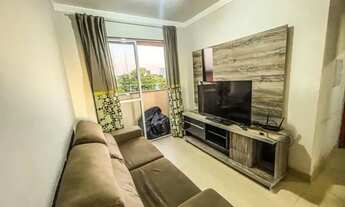 Imagem 2: Apartamento mobiliado para locação. Possui 2 quartos com ares condicionados, se