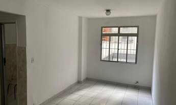 Imagem 3: Kitnet/conjugado para aluguel possui 30 metros quadrados em Sé - São Paulo - SP