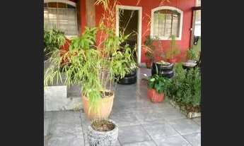 Imagem: Casa enorme com piscina portão eletrônico