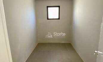 Imagem 7: Casa estilo sobrado de alto padrão com 4 suítes à venda, 313m² por R$ 2.975.000 - Condomín