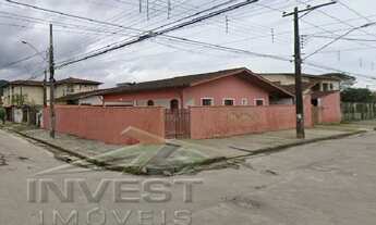 Imagem: Ubatuba, centro/silop, casa de esquina com