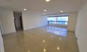 Imagem 4: Apartamento para aluguel possui 216 metros quadrados com 4 quartos