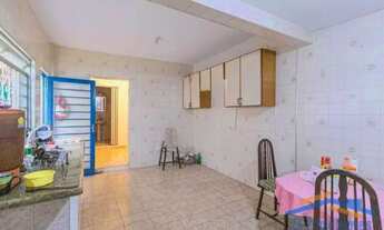 Imagem: Sobrado à Venda sendo 201m² de Área Construída