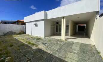 Imagem 2: Casa para aluguel possui 420 metros quadrados com 3 quartos em Gruta de Lourdes - Maceió