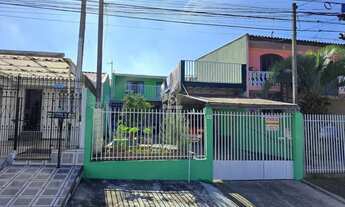 Imagem: SOBRADO A VENDA EM RUA TRANQUILA - PINHEIRINHO