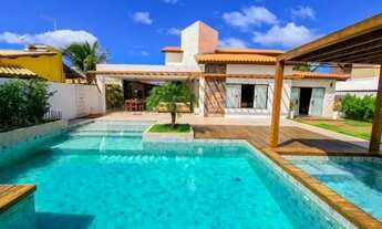 Imagem 2: Casa para venda cond Paraíso, Guarajuba possui 380 m² área de 500m² com 6 quartos 4 suite