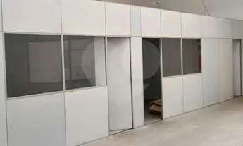 Imagem 4: Galpão com 870 m² de área útil para locação e venda na Barra Funda SP