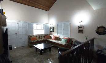 Imagem 7: Casa independente com dois pavimentos em bairro residencial