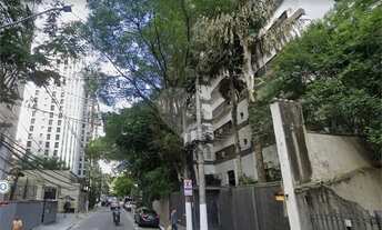 Imagem 2: Lindo Apartamento, amplo, arejado, muito verde ao redor, bem distribuído, ensolarado e par