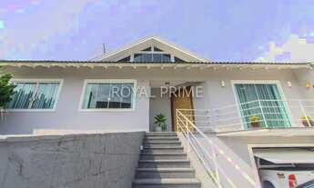 Imagem 3: Sobrado Tríplex, frente rua com Quintal, Ático e 3 dormitórios à venda e locação 250 m²