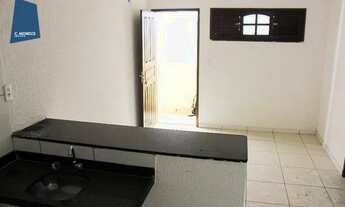 Imagem 3: Apartamento com 2 dormitórios para alugar, 45 m² por R$ 450,00/mês - Lagoa Redonda - Forta