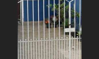 Imagem 1: Casa térrea para aluguel tem 80 metros quadrados com 2 quartos, demais dependências, 1 Vag