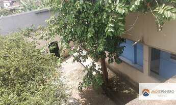 Imagem: Casa de esquina com entrada independente