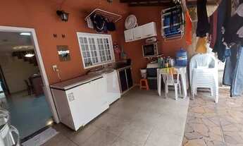 Imagem 5: Sobrado para venda possui 151 metros quadrados com 3 quartos em Jardim dos Ipês - Suzano