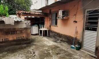 Imagem: Casa em Candeias, na AV Presidente Castelo