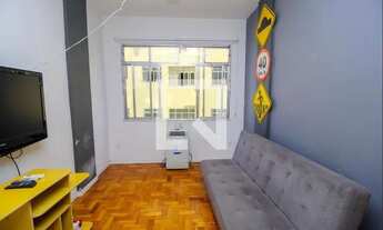 Imagem 2: Apartamento para Aluguel - Centro, 1 Quarto, 42 m2