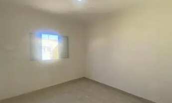 Imagem 3: Casa para venda possui 68 metros quadrados com 2 quartos em Gaivota Praia - Itanhaém - SP