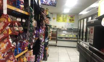 Imagem: Mercado em Osasco próximo a raposo com