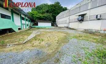 Imagem 3: Galpão para locação em Blumenau em amplo terreno