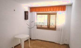 Imagem 6: CANOAS - Sobrado Padrão - Centro