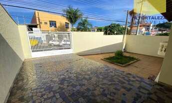 Imagem: Casa com ótima localização - 2 dormitórios