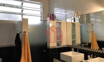 Imagem 7: Sobrado com 260m2, com 3 dormitórios, sendo 1 suite,6 vagas de garagem, em Aparecida, Sant