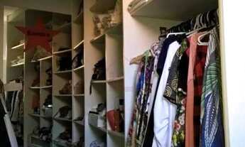 Imagem 5: Sobrado para venda possui 300 metros quadrados com 3 quartos em Jardim Leonor - São Paulo