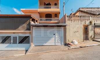 Imagem: Casa à venda por R$ 750.000,00 em Jardim