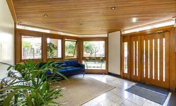 Imagem 2: Apartamento tem 144 m² privativos com 3 quartos 2 vagas em Auxiliadora - Porto Alegre