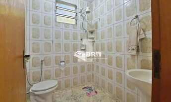 Imagem: Casa á venda com 2 quartos, 1 edícula