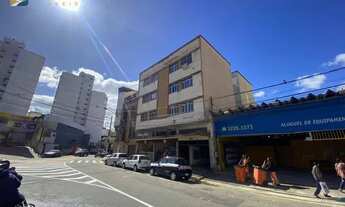 Imagem 2: Apartamento com 3 dormitórios para alugar, 98 m² por R$ 1.862/mês - Centro - Juiz de Fora