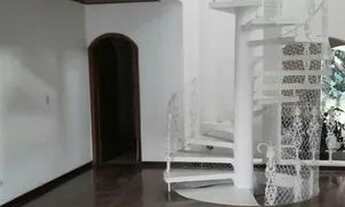 Imagem 7: Casa de condomínio para aluguel possui 400 metros quadrados com 6 quartos