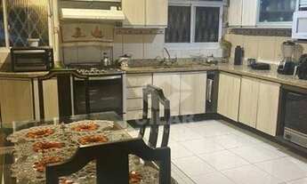 Imagem 2: Casa com 4 dormitórios à venda, 200 m² por R$ 535.000,00 - Glória - Porto Alegre/RS