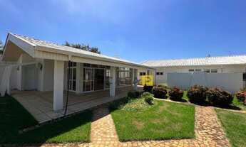 Imagem 4: Excelente casa com estilo clássico de Alto Padrão para venda e locação em um baro nobre da