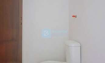 Imagem 6: Sobrado com amplo espaço aos fundos e porão!