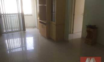 Imagem 2: O apartamento com 2 dormitórios, sendo 1 suíte com 2 vagas na garagem e com 67 m² de área