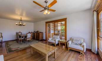 Imagem 4: Apartamento clássico no bairro Rio Branco, 3 dormitórios, 1 suíte com closet e 2 vagas sep