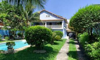 Imagem 3: Casa em condomínio com 6 quartos sendo 2 suítes e piscina em terreno de 660m² -Taquara RJ