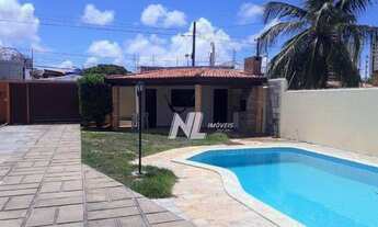 Imagem: Casa com 600m² de área total, próximo