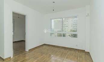 Imagem 1: PORTO ALEGRE - Apartamento Padrão - Partenon