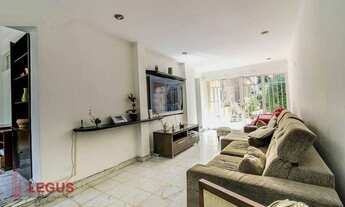 Imagem 7: Casa Térrea com Amplo Terreno e Área de Lazer Casa localizada em uma das melhores ruas do