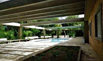 Imagem 5: Casa com 4 suítes e 500 m²