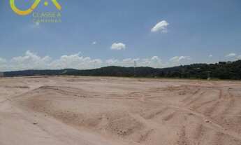 Imagem 3: Área Industrial terraplanada em Itatiba, SP